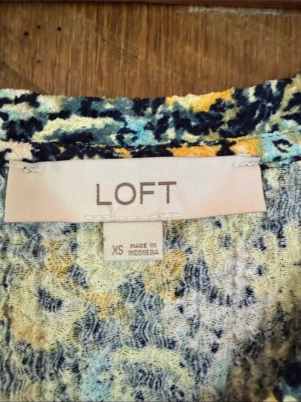 LOFT XS Floral Shirred Puff Sleeve Blouse